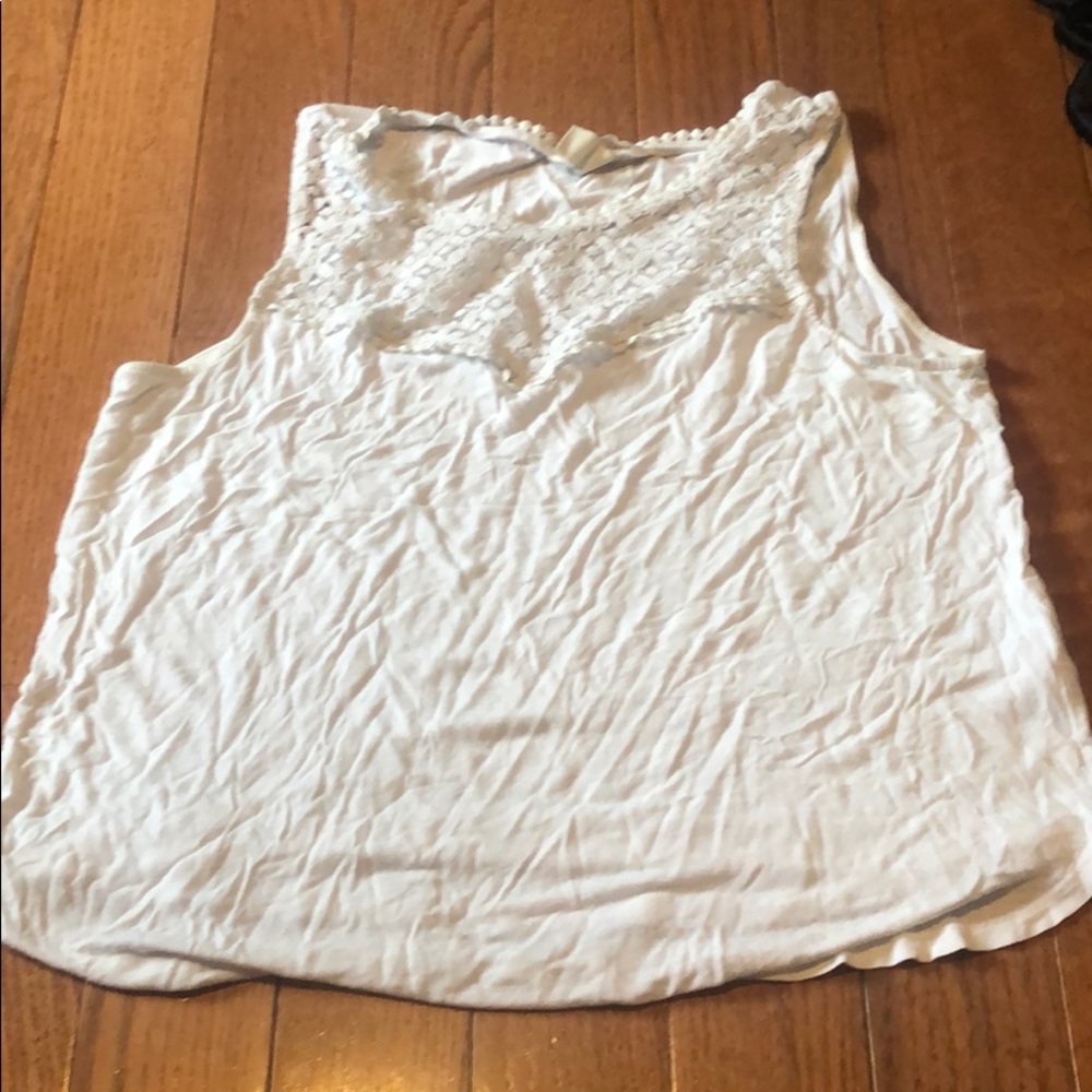 White fashion tank top with crochet detail